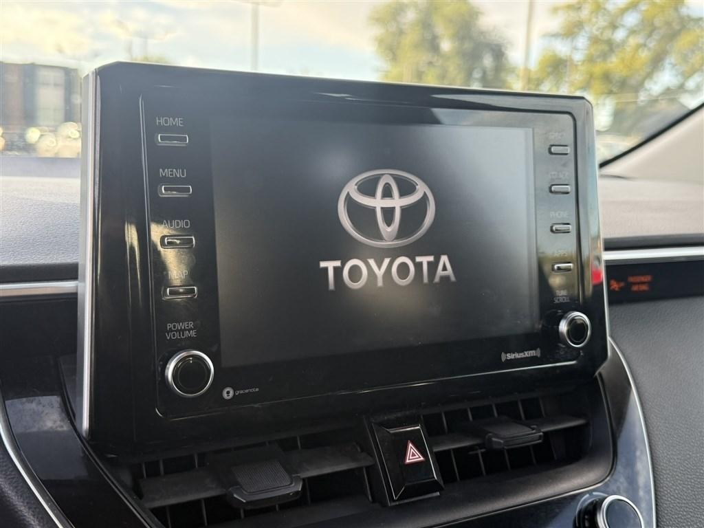 Toyota Corolla LE 2021