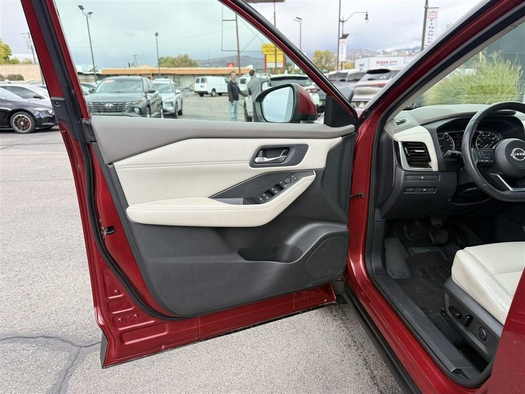 Nissan Rogue AWD SV 2023