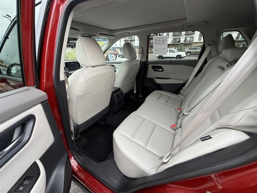 Nissan Rogue AWD SV 2023