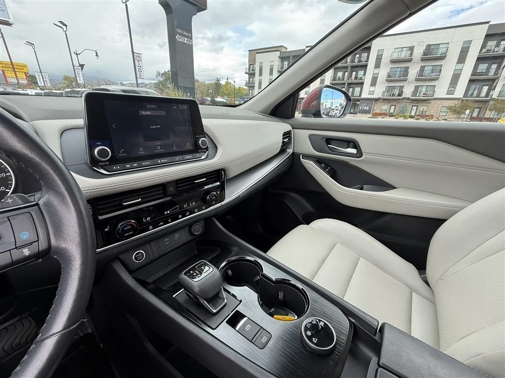 Nissan Rogue AWD SV 2023
