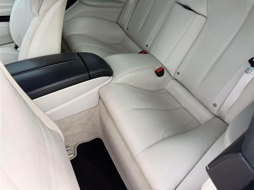 BMW 6 Series 2dr Cpe 650i xDrive 2012