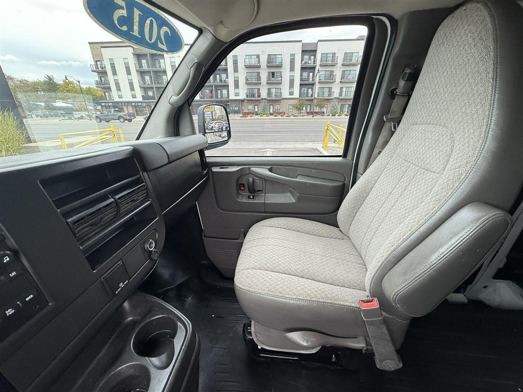 Chevrolet Express Cargo Van RWD 2500 135" 2015