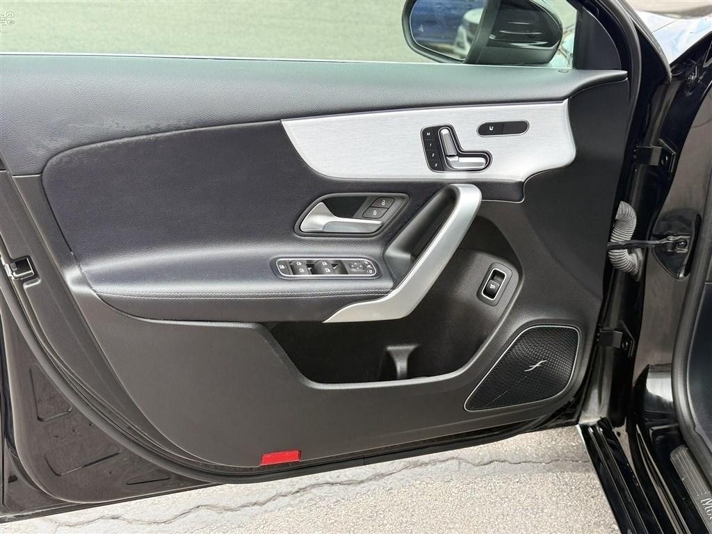 Mercedes-Benz A-Class A 220 4MATIC Sedan 2019