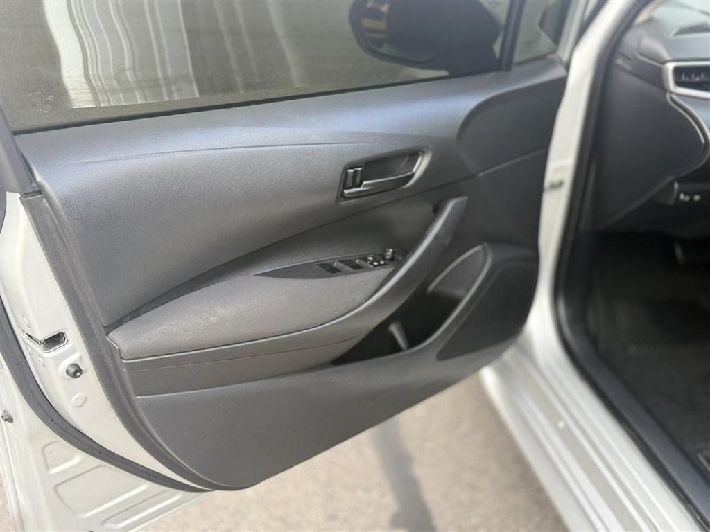 Toyota Corolla LE CVT (Natl) 2023