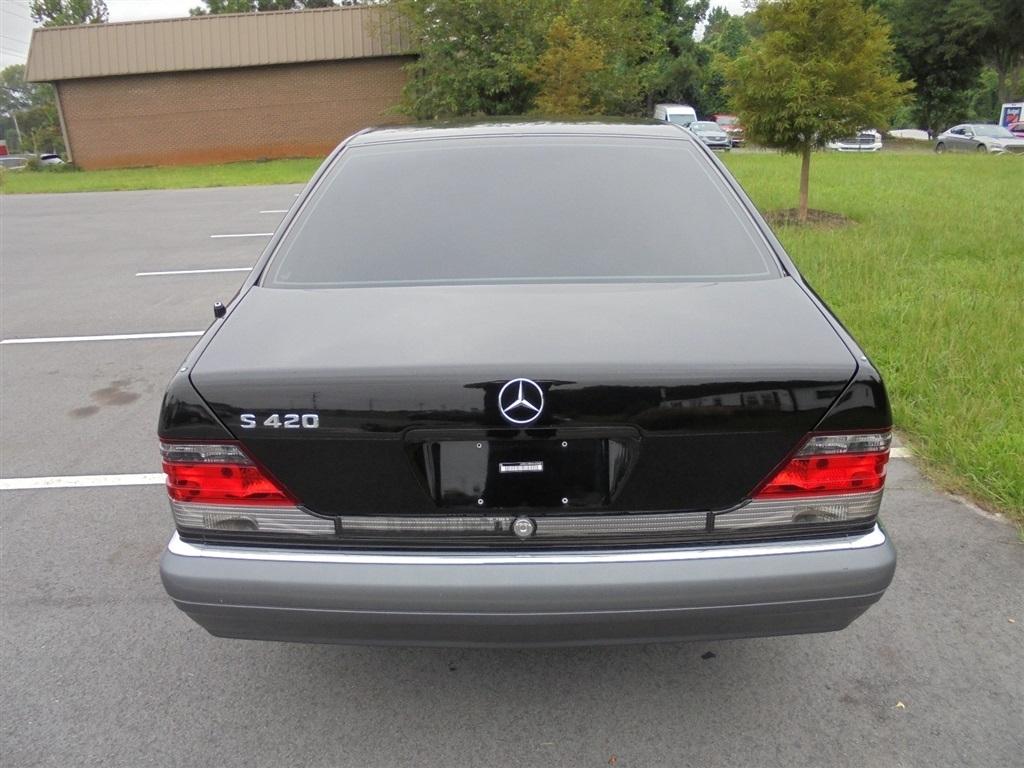 Mercedes-Benz S Class S420V 4D Sedan 1995