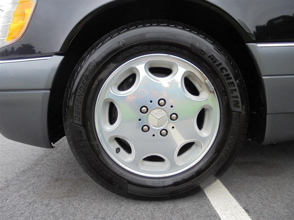 Mercedes-Benz S Class S420V 4D Sedan 1995