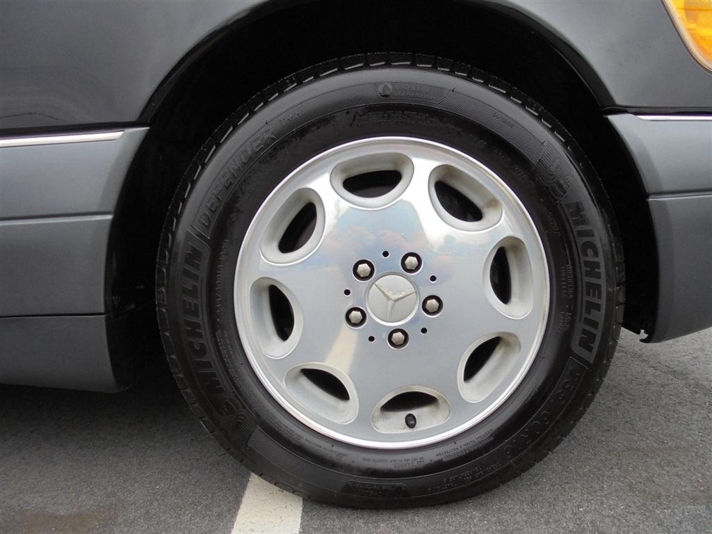 Mercedes-Benz S Class S420V 4D Sedan 1995