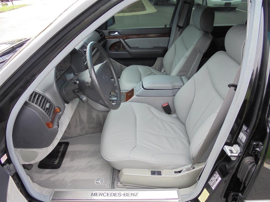 Mercedes-Benz S Class S420V 4D Sedan 1995