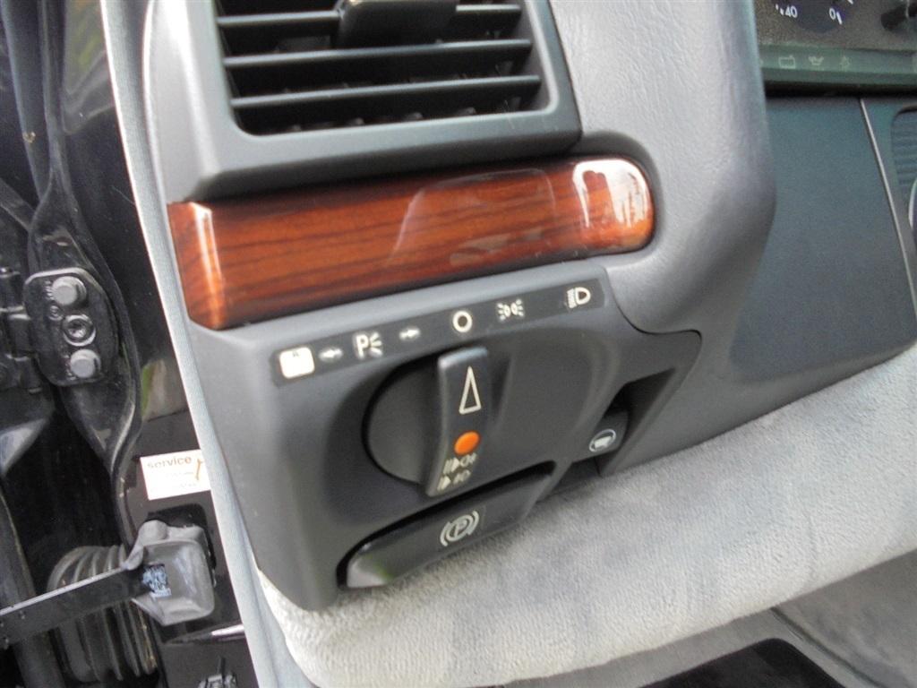 Mercedes-Benz S Class S420V 4D Sedan 1995