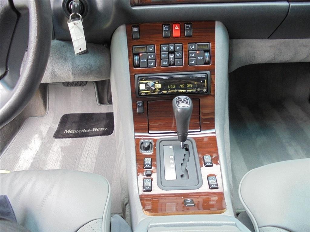 Mercedes-Benz S Class S420V 4D Sedan 1995