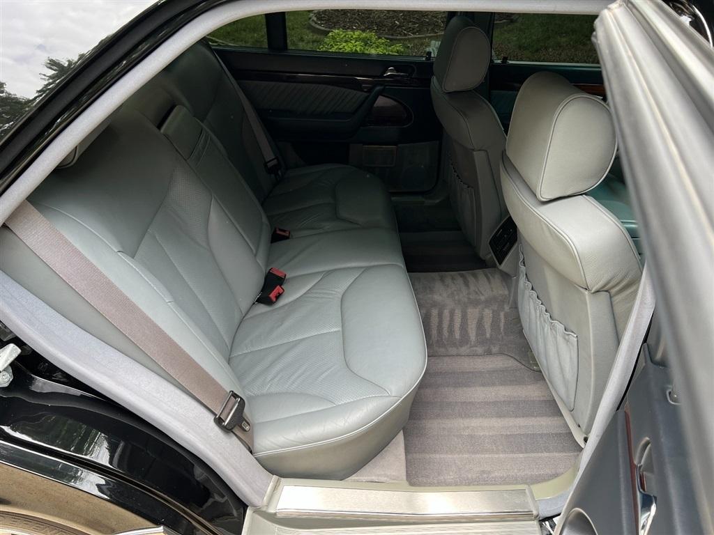 Mercedes-Benz S Class S420V 4D Sedan 1995