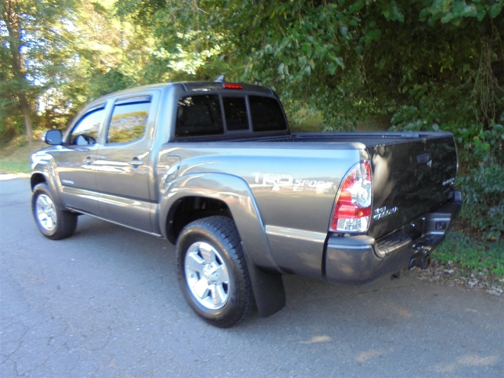 2014 Toyota Tacoma Double Cab V6 PreRunner photo 3
