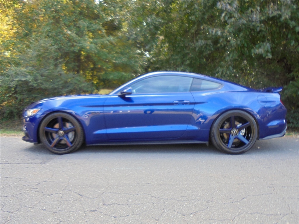 Ford Mustang 2dr Fastback GT Premium 2016 Ford Mustang 2dr Fastback GT Premium 2016