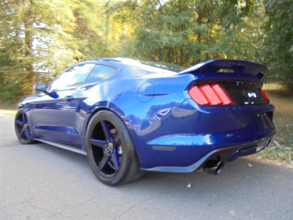 Ford Mustang 2dr Fastback GT Premium 2016 Ford Mustang 2dr Fastback GT Premium 2016