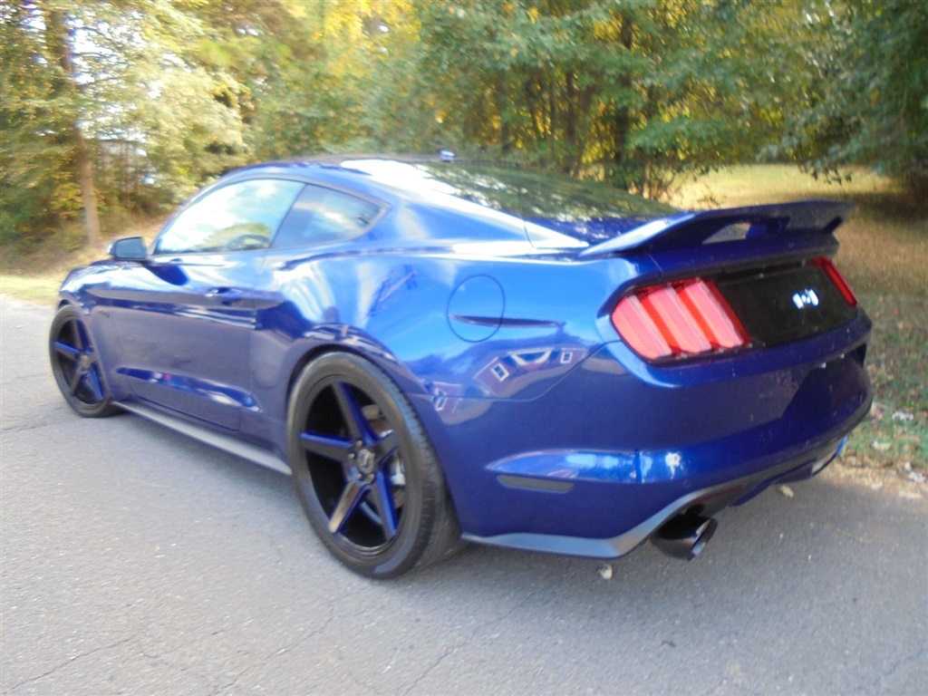 Ford Mustang 2dr Fastback GT Premium 2016 Ford Mustang 2dr Fastback GT Premium 2016