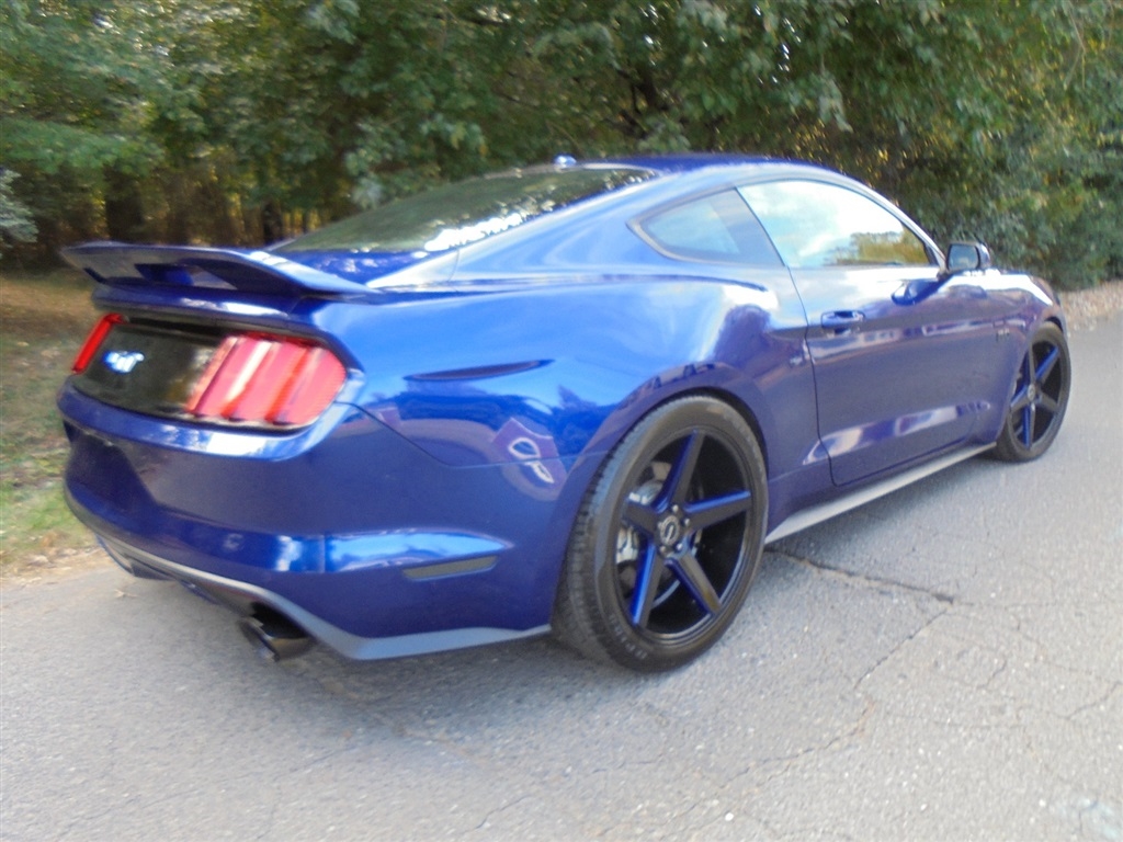 Ford Mustang 2dr Fastback GT Premium 2016 Ford Mustang 2dr Fastback GT Premium 2016