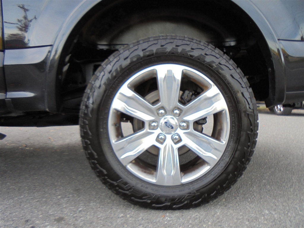 Ford F-150 4WD SuperCrew 145" Platinum 2015 Ford F-150 4WD SuperCrew 145" Platinum 2015