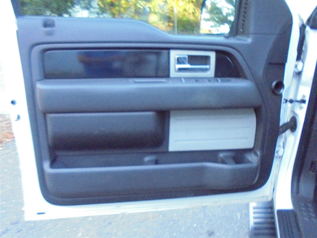 Ford F-150 2WD SuperCrew 145" FX2 2011 Ford F-150 2WD SuperCrew 145" FX2 2011