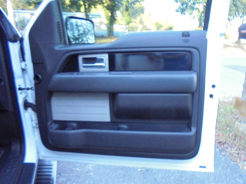 Ford F-150 2WD SuperCrew 145" FX2 2011