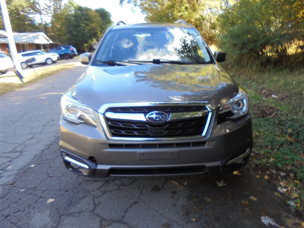 Subaru Forester 2.5i Touring CVT 2018 Subaru Forester 2.5i Touring CVT 2018
