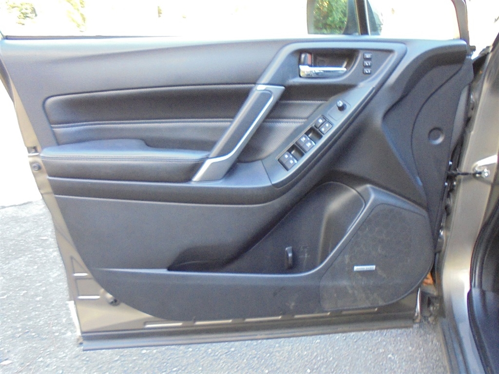 Subaru Forester 2.5i Touring CVT 2018 Subaru Forester 2.5i Touring CVT 2018