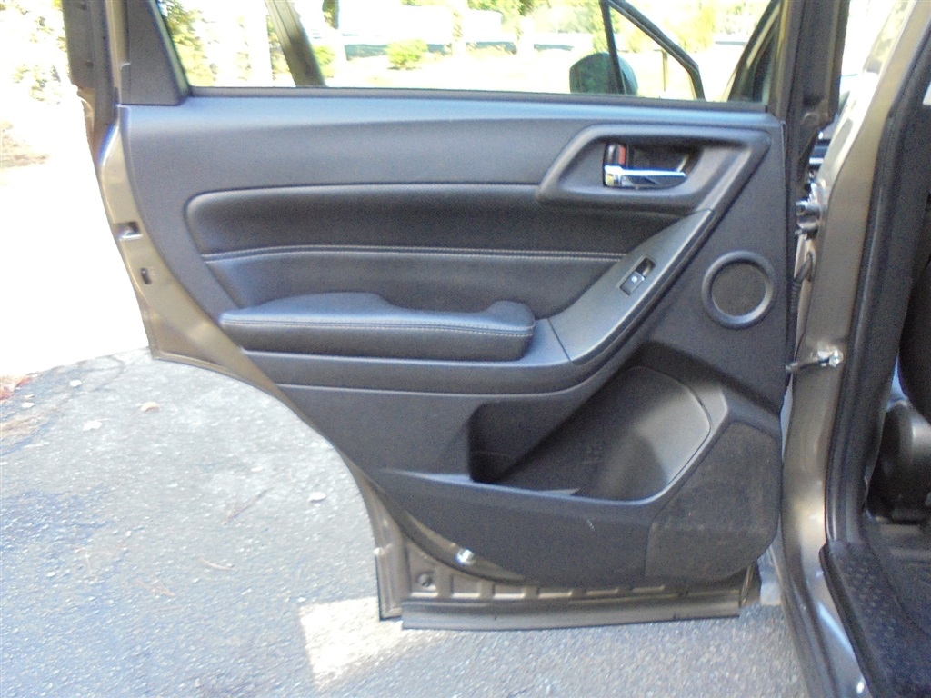 Subaru Forester 2.5i Touring CVT 2018 Subaru Forester 2.5i Touring CVT 2018