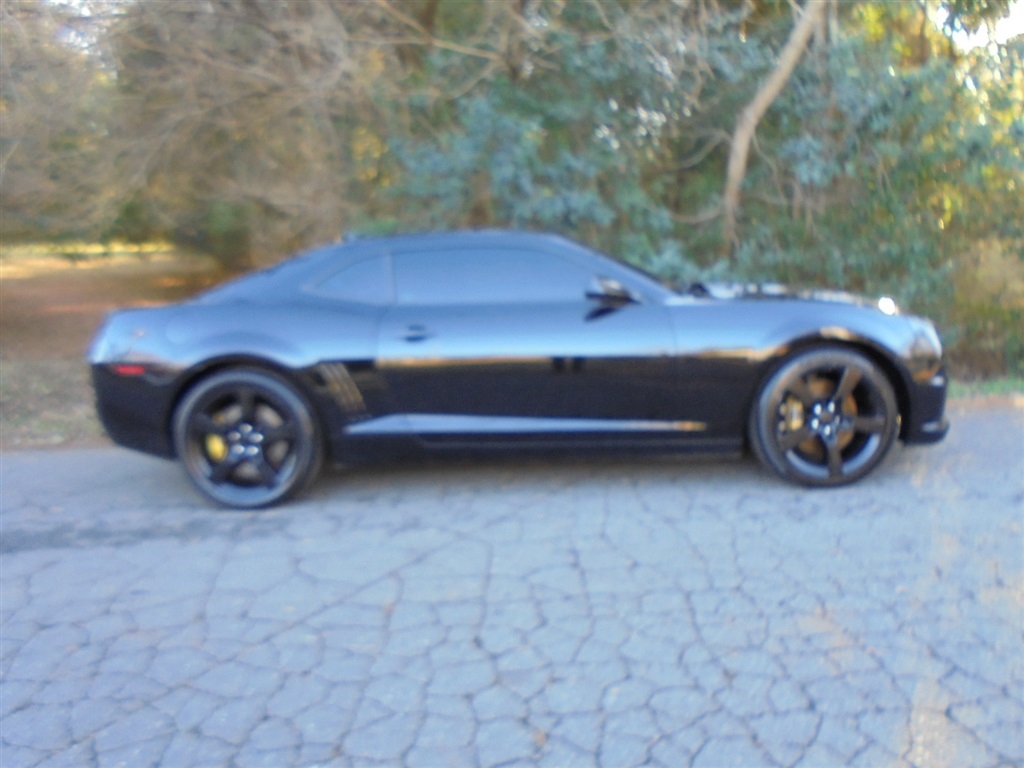 Chevrolet Camaro 2dr Cpe 2SS 2012