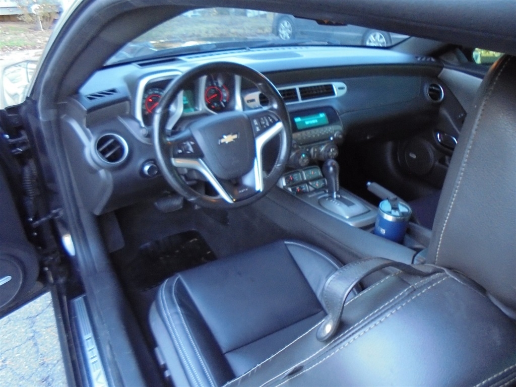 Chevrolet Camaro 2dr Cpe 2SS 2012