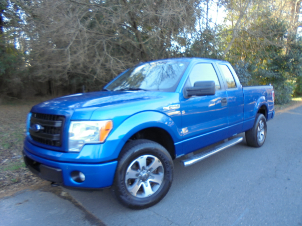 2014 Ford F-150 4WD SuperCab 145" STX