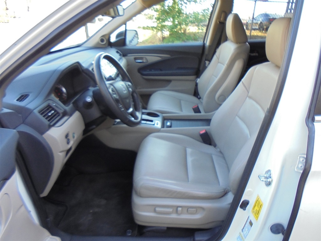 Honda Pilot AWD 4dr EX-L w/RES 2016