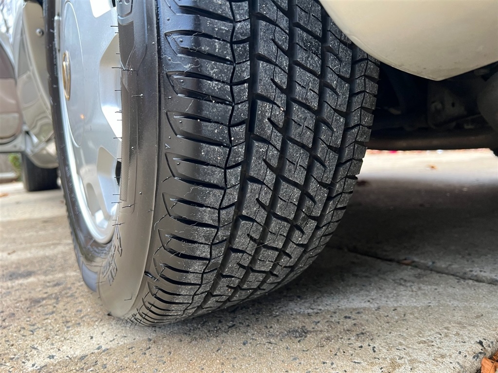 Lexus LS 400 4dr Sdn 1996