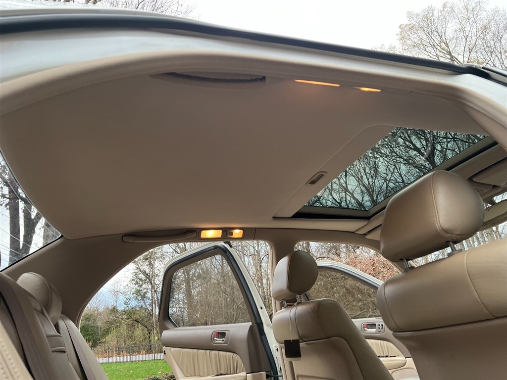 Lexus LS 400 4dr Sdn 1996