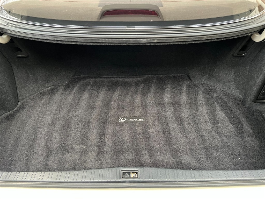 Lexus LS 400 4dr Sdn 1996