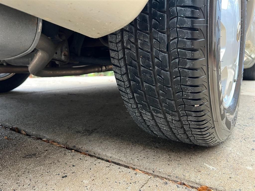 Lexus LS 400 4dr Sdn 1996