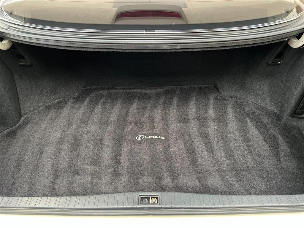 Lexus LS 400 4dr Sdn 1996