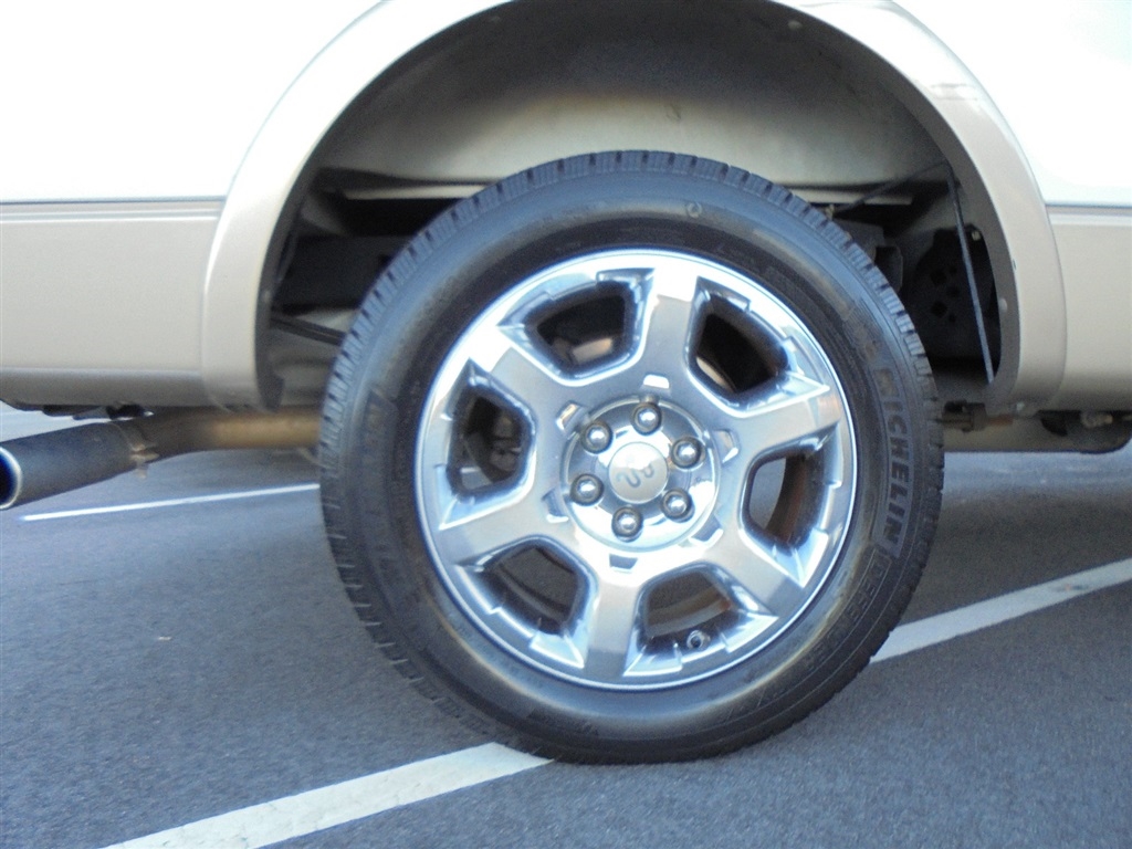 Ford F-150 2WD SuperCrew 145" Platinum 2012