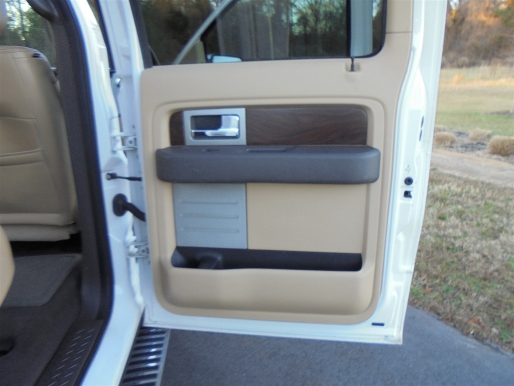 Ford F-150 2WD SuperCrew 145" Platinum 2012