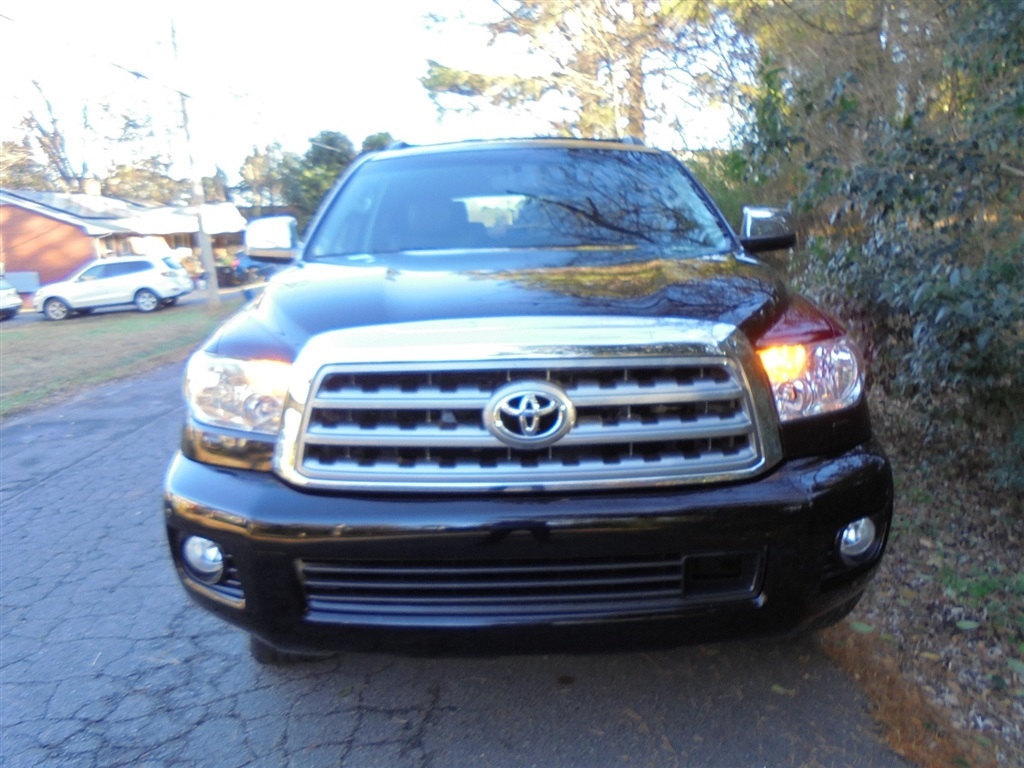 Toyota Sequoia 4WD 5.7L FFV Platinum (Natl) 2012