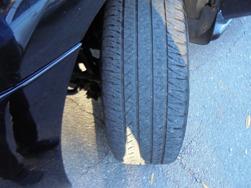 Toyota Sequoia 4WD 5.7L FFV Platinum (Natl) 2012