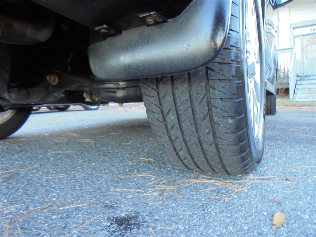 Toyota Sequoia 4WD 5.7L FFV Platinum (Natl) 2012