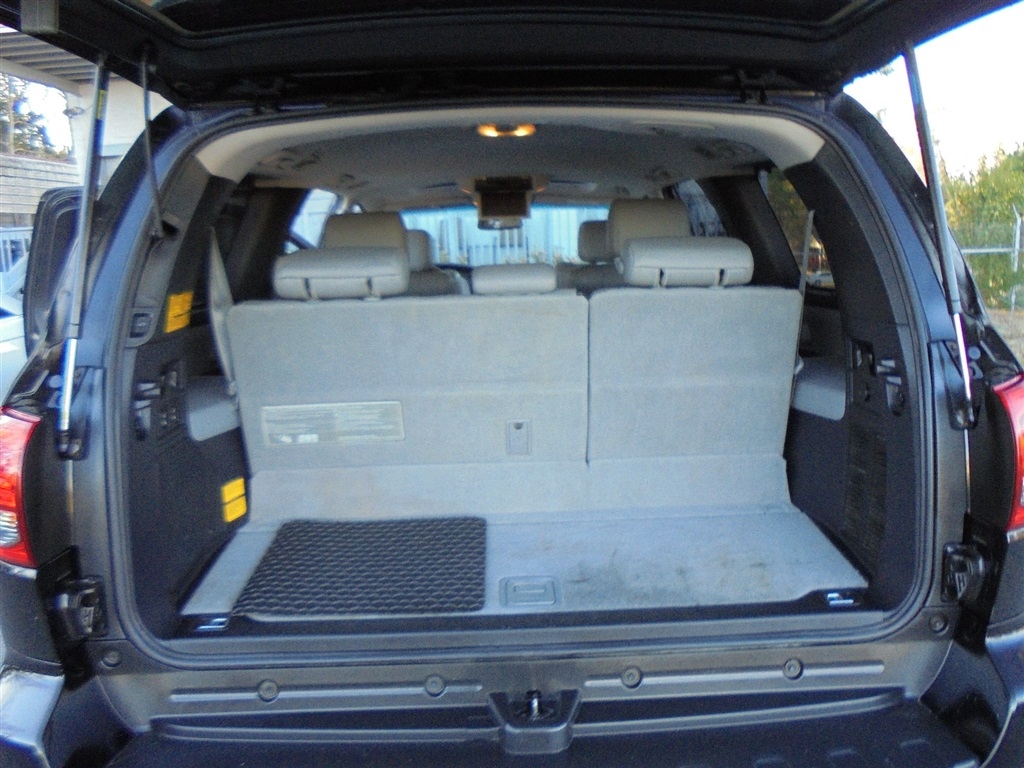 Toyota Sequoia 4WD 5.7L FFV Platinum (Natl) 2012