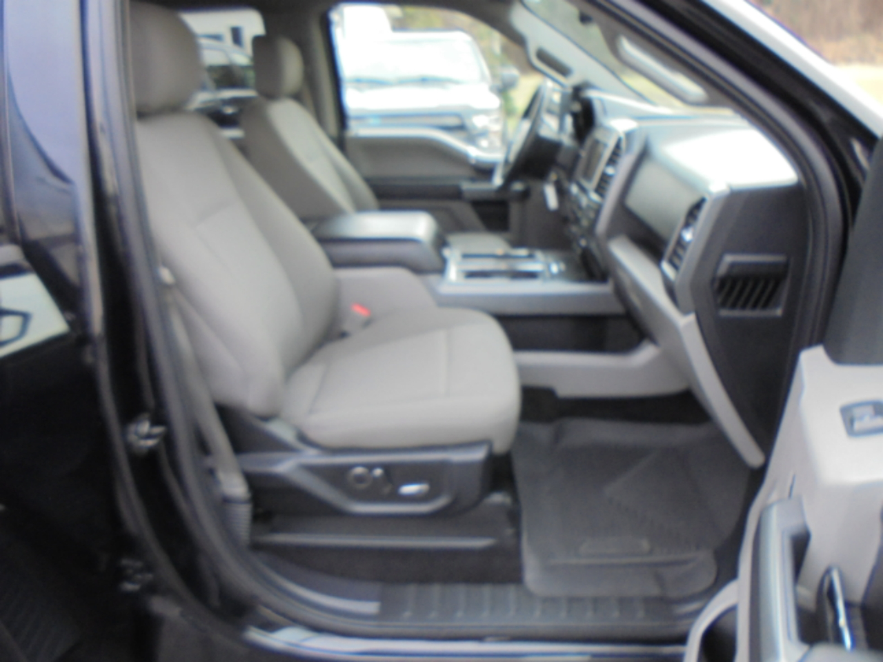 Ford F-150 XLT 4WD SuperCrew 5.5' Box 2018