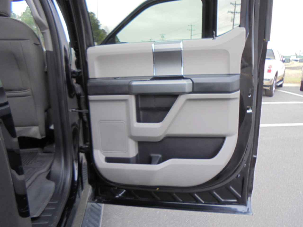 Ford F-150 XLT 4WD SuperCrew 5.5' Box 2018