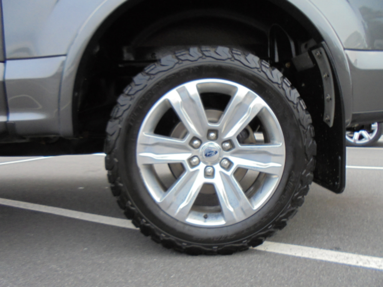 Ford F-150 4WD SuperCrew 145" Platinum 2018