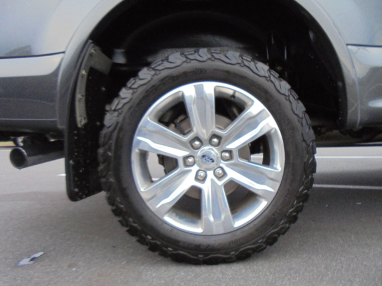 Ford F-150 4WD SuperCrew 145" Platinum 2018