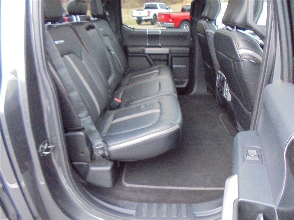 Ford F-150 4WD SuperCrew 145" Platinum 2018