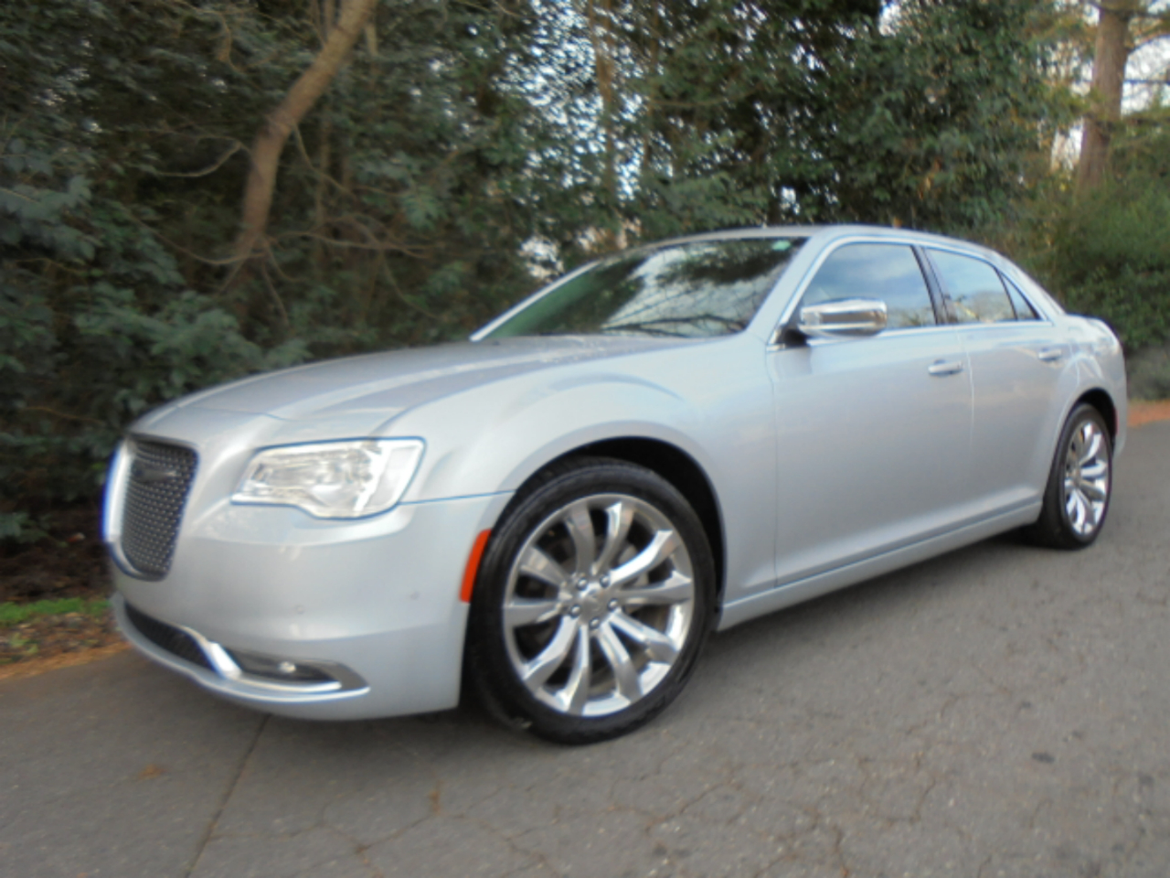 2021 Chrysler 300 Touring L RWD