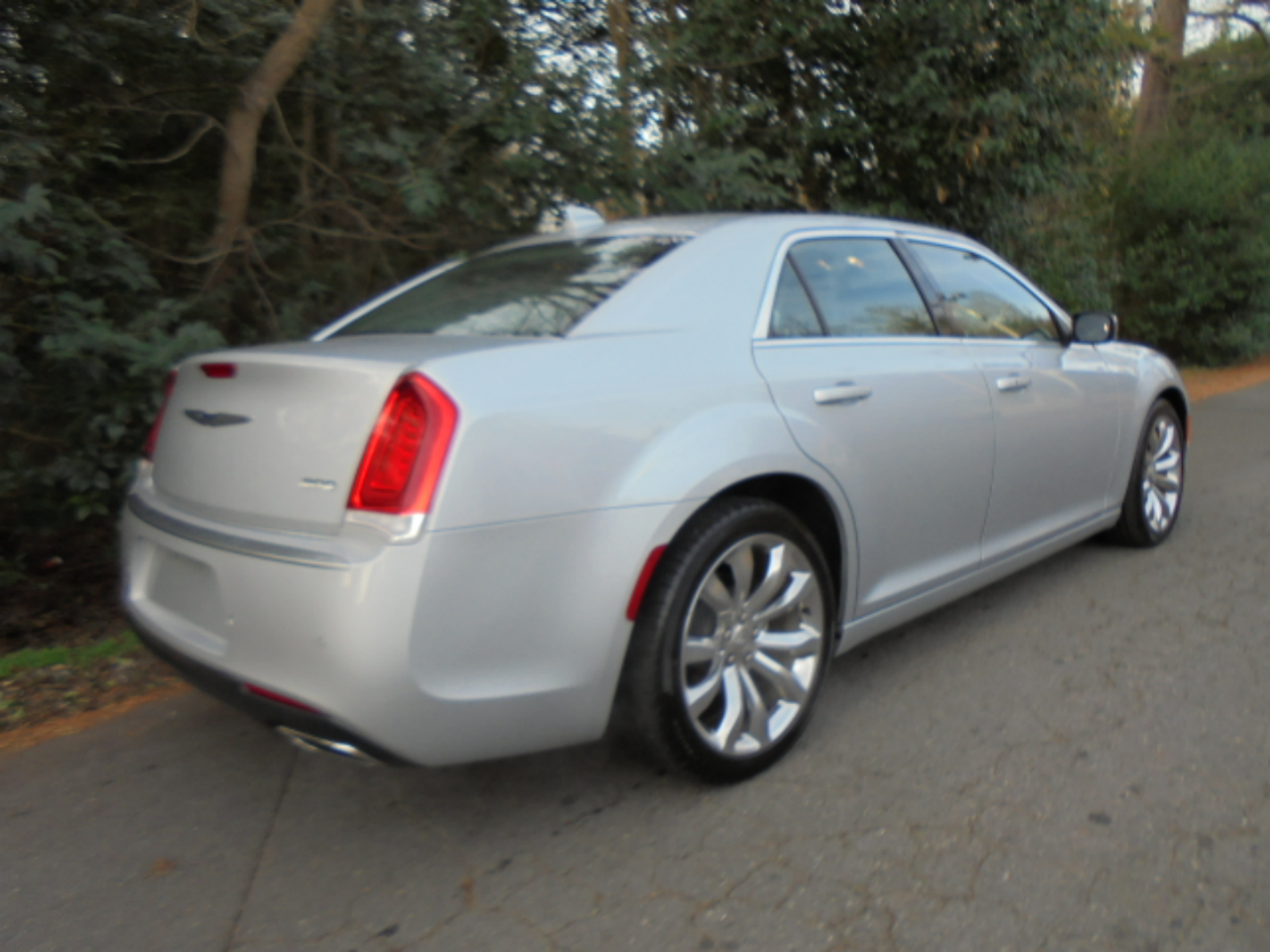 Chrysler 300 Touring L RWD 2021