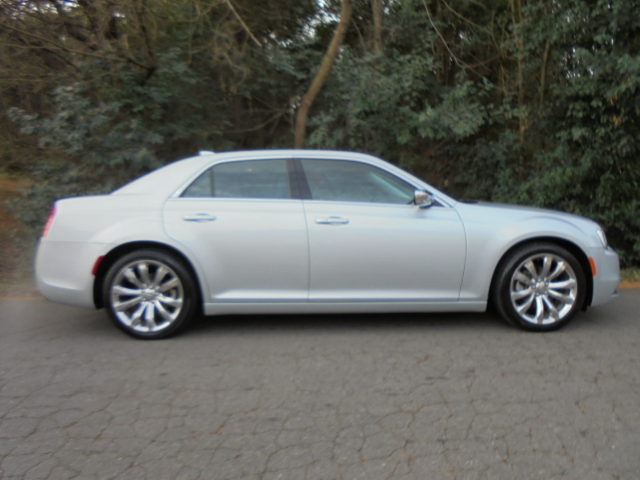 Chrysler 300 Touring L RWD 2021