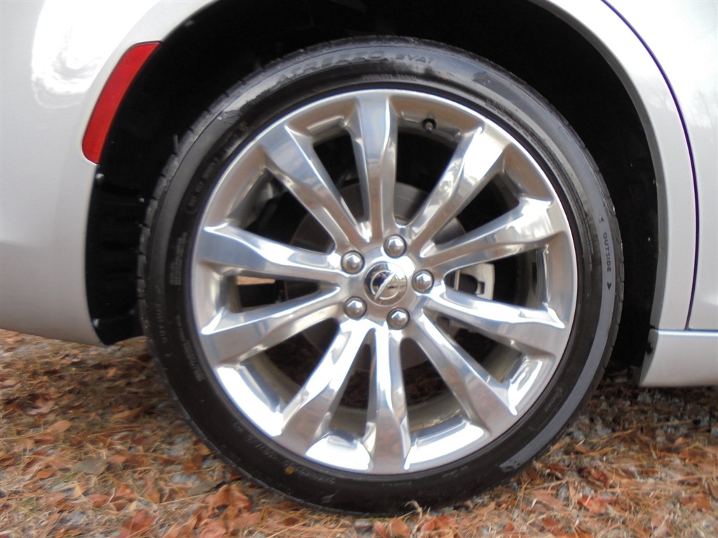 Chrysler 300 Touring L RWD 2021